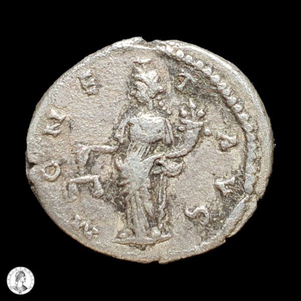 007354r Imperio Romano Septimio Severo (193-211 D.C.) 194/5 D.C. AR Denario